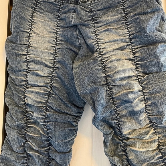 GODDESS elastic cinch cropped jean - Picture 7 of 10